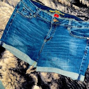 Arizona Jean shorts size 13